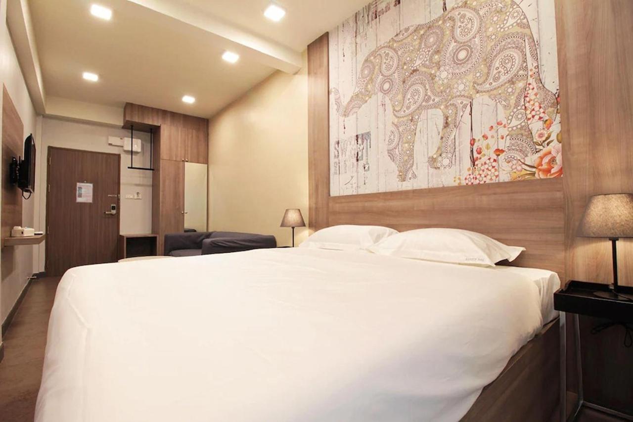 R 17 Living Hotel กรุงเทพมหานคร ภายนอก รูปภาพ