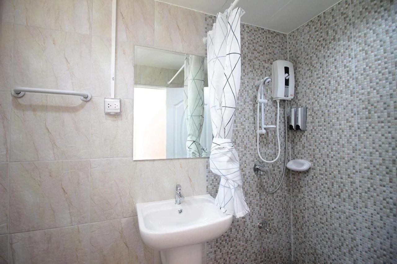 R 17 Living Hotel กรุงเทพมหานคร ภายนอก รูปภาพ